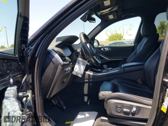 ✅ 2020 BMW X5 sDrive40i • VIN: 5UXCR4C05L9B38334 • Lot: 42537260. Wystawiony na IAAI z przebiegiem 54 703 mil. Bezpłatny archiwum sprzedaży aukcyjnych z USA i szczegółowy raport historii pojazdu na DreamBid. Zdjęcie 5.