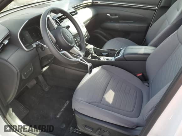 2024 Hyundai Santa Cruz SEL с VIN 5NTJBDAE6RH093883, выставлен на аукционе Copart как лот 80149064 с пробегом 13 408 миль миль и Списание • Salvage title. История ставок и продаж доступна на DreamBid. Изображение 7.