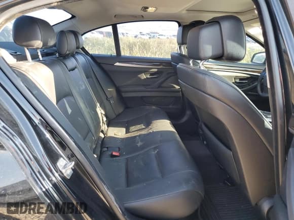 ✅ 2013 BMW 5 Series 535i xDrive • VIN: WBAFU7C51DDU67504 • Lot: 71089315. Wystawiony na Copart z przebiegiem 91 826 mil. Bezpłatny archiwum sprzedaży aukcyjnych z USA i szczegółowy raport historii pojazdu na DreamBid. Zdjęcie 10.