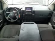 ✅ 2015 Nissan Titan SV • VIN: 1N6AA0EJ9FN506700 • Lot: 60487435. Wystawiony na Copart z przebiegiem 128 911 mil. Bezpłatny archiwum sprzedaży aukcyjnych z USA i szczegółowy raport historii pojazdu na DreamBid. Zdjęcie 8.