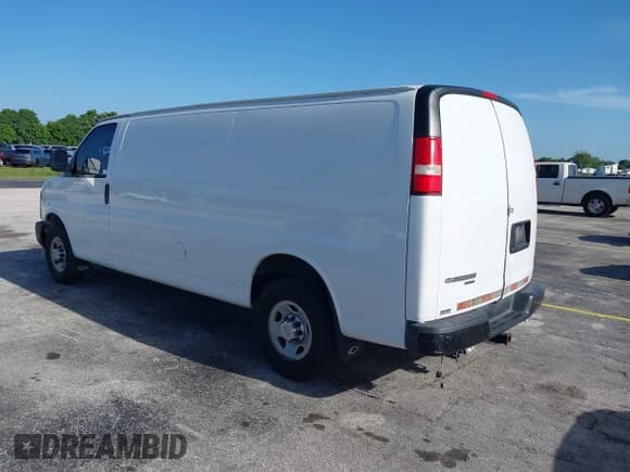 ✅ 2013 Chevrolet Express Cargo • VIN: 1GCWGGBA2D1151653 • Lot: 42807855. Listed on IAAI with 141,790 mi. Free auction sales archive from the USA and detailed vehicle history report at DreamBid. Image 3.