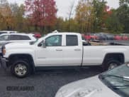 ✅ 2015 GMC Sierra 2500HD • VIN: 1GT22XE8XFZ113744 • Lot: 43418219. Listed on IAAI with 219,977 mi. Free auction sales archive from the USA and detailed vehicle history report at DreamBid. Image 14.