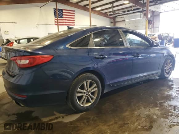 2015 Hyundai Sonata SE with VIN 5NPE24AF3FH219721, listed as a Copart auction lot 70650165 with 159,350 mi miles and Salvage title. Bid and sale history available at DreamBid. Image 3.