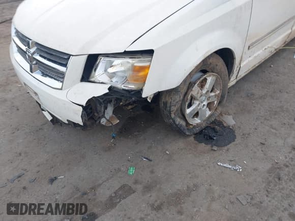 ✅ 2008 Dodge Grand Caravan SXT • VIN: 1D8HN54PX8B125596 • Lot: 43754059. Listed on IAAI with 124,926 mi. Free auction sales archive from the USA and detailed vehicle history report at DreamBid. Image 6.