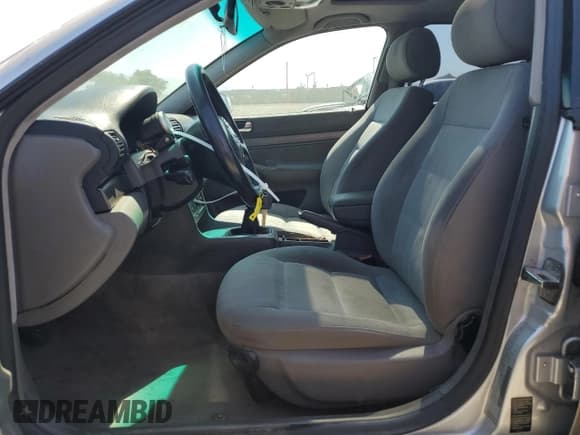 ✅ 1999 Audi A4 • VIN: WAUBB28DXXA299469 • Lot: 65596934. Wystawiony na Copart z przebiegiem 207 289 mil. Bezpłatny archiwum sprzedaży aukcyjnych z USA i szczegółowy raport historii pojazdu na DreamBid. Zdjęcie 7.