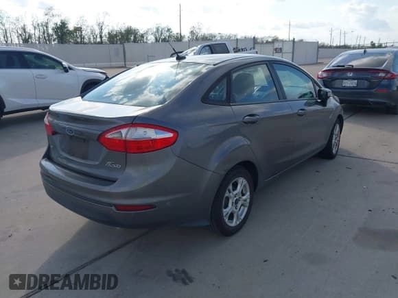 ✅ 2014 Ford Fiesta SE • VIN: 3FADP4BJ5EM220416 • Lot: 43781254. Listed on IAAI with 116,122 mi. Free auction sales archive from the USA and detailed vehicle history report at DreamBid. Image 4.