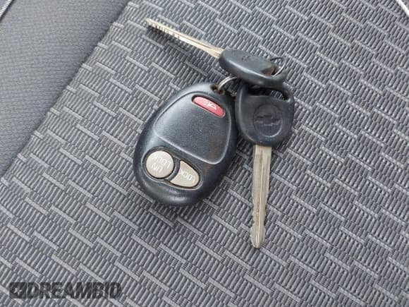 ✅ 2006 Chevrolet Colorado 2LT • VIN: 1GCDT136668254921 • Лот: 43621743. Опубликован ранее на IAAI с пробегом 169 094 миль. Бесплатный доступ к архиву аукционных продаж из США и подробный отчёт об истории автомобиля на DreamBid. Изображение 11.