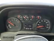 ✅ 2022 Chevrolet Silverado 1500 Custom • VIN: 3GCPYBEK8NG155380 • Lot: 48156445. Wystawiony na Copart z przebiegiem 90 096 mil. Bezpłatny archiwum sprzedaży aukcyjnych z USA i szczegółowy raport historii pojazdu na DreamBid. Zdjęcie 9.