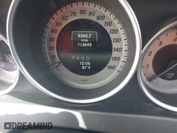 ✅ 2014 Mercedes-Benz C 250 Sport • VIN: WDDGF4HB0EA936265 • Lot: 42090412. Listed on IAAI with 113,695 mi. Free auction sales archive from the USA and detailed vehicle history report at DreamBid. Image 7.