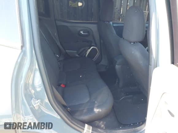 ✅ 2017 Jeep Renegade Sport • VIN: ZACCJAABXHPF62106 • Lot: 43614988. Wystawiony na IAAI z przebiegiem 111 019 mil. Bezpłatny archiwum sprzedaży aukcyjnych z USA i szczegółowy raport historii pojazdu na DreamBid. Zdjęcie 8.