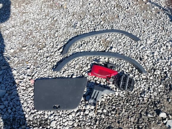 ✅ 2020 Chevrolet Trax LS • VIN: KL7CJNSB7LB338331 • Lot: 43432866. Listed on IAAI with 107,719 mi. Free auction sales archive from the USA and detailed vehicle history report at DreamBid. Image 12.