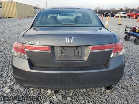 ✅ 2012 Honda Accord LX Premium • VIN: 1HGCP2F41CA042465 • Lot: 93533185. Wystawiony na Copart z przebiegiem 234 845 mil. Bezpłatny archiwum sprzedaży aukcyjnych z USA i szczegółowy raport historii pojazdu na DreamBid. Zdjęcie 6.