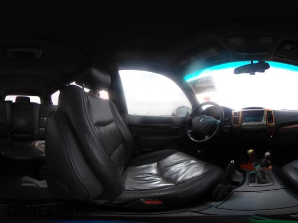 ✅ 2003 Lexus GX 470 • VIN: JTJBT20X730010602 • Лот: 42379910. Опубликован ранее на IAAI с пробегом 223 186 миль. Бесплатный доступ к архиву аукционных продаж из США и подробный отчёт об истории автомобиля на DreamBid. Изображение 18.