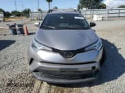 ✅ 2019 Toyota C-HR XLE • VIN: JTNKHMBX9K1054523 • Lot: 71557335. Wystawiony na Copart z przebiegiem Nie podano. Bezpłatny archiwum sprzedaży aukcyjnych z USA i szczegółowy raport historii pojazdu na DreamBid. Zdjęcie 5.