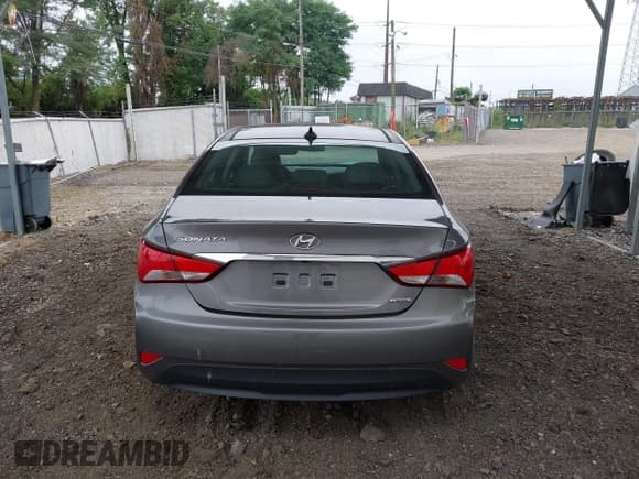✅ 2014 Hyundai Sonata SE • VIN: 5NPEC4AC5EH874464 • Лот: 42977490. Опубликован ранее на IAAI с пробегом 60 571 миль. Бесплатный доступ к архиву аукционных продаж из США и подробный отчёт об истории автомобиля на DreamBid. Изображение 16.