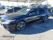 ✅ 2020 Toyota Camry SE • VIN: 4T1G11AK2LU882203 • Lot: 43458041. Wystawiony na IAAI z przebiegiem 180 472 mil. Bezpłatny archiwum sprzedaży aukcyjnych z USA i szczegółowy raport historii pojazdu na DreamBid. Zdjęcie 18.
