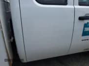 ✅ 2013 Chevrolet Silverado 2500HD Work Truck • VIN: 1GB2CVCG6DZ252315 • Lot: 42916260. Wystawiony na IAAI z przebiegiem 233 756 mil. Bezpłatny archiwum sprzedaży aukcyjnych z USA i szczegółowy raport historii pojazdu na DreamBid. Zdjęcie 1.