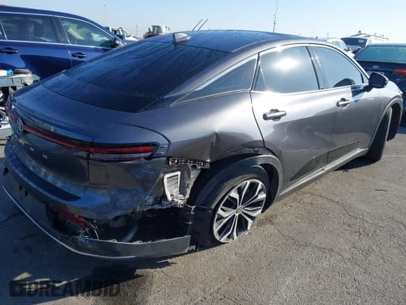 ✅ 2023 Toyota Crown Limited • VIN: JTDAAAAF3P3006829 • Lot: 43487433. Listed on IAAI with 61,644 mi. Free auction sales archive from the USA and detailed vehicle history report at DreamBid. Image 4.