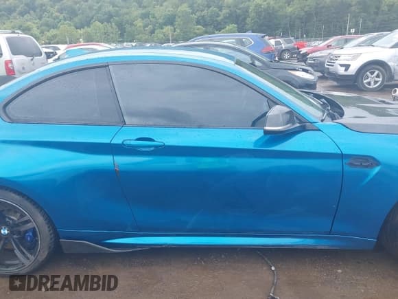 ✅ 2017 BMW M2 • VIN: WBS1H9C55HV786233 • Lot: 42955848. Wystawiony na IAAI z przebiegiem 64 266 mil. Bezpłatny archiwum sprzedaży aukcyjnych z USA i szczegółowy raport historii pojazdu na DreamBid. Zdjęcie 14.