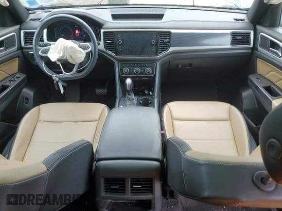 ✅ 2021 Volkswagen Atlas SEL • VIN: 1V2BC2CA7MC206919 • Lot: 56552905. Wystawiony na Copart z przebiegiem 92 464 mil. Bezpłatny archiwum sprzedaży aukcyjnych z USA i szczegółowy raport historii pojazdu na DreamBid. Zdjęcie 8.