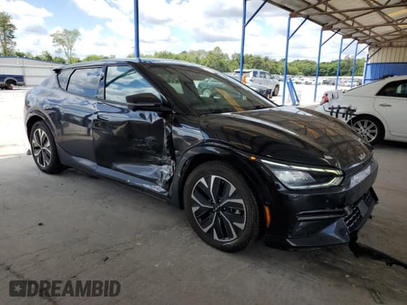 ✅ 2022 Kia EV6 GT-Line • VIN: KNDC44LA8N5030970 • Лот: 65454035. Опубликован ранее на Copart с пробегом 63 086 миль. Бесплатный доступ к архиву аукционных продаж из США и подробный отчёт об истории автомобиля на DreamBid. Изображение 4.