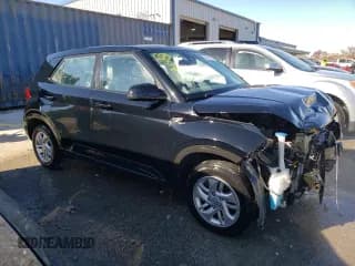 ✅ 2021 Hyundai Venue SE • VIN: KMHRB8A39MU072950 • Lot: 76408384. Wystawiony na Copart z przebiegiem 95 550 mil. Bezpłatny archiwum sprzedaży aukcyjnych z USA i szczegółowy raport historii pojazdu na DreamBid. Zdjęcie 4.