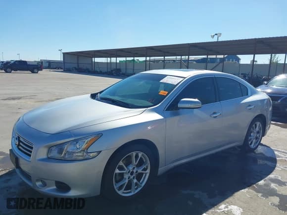 ✅ 2014 Nissan Maxima S • VIN: 1N4AA5AP5EC482860 • Lot: 43545155. Listed on IAAI with 109,305 mi. Free auction sales archive from the USA and detailed vehicle history report at DreamBid. Image 18.