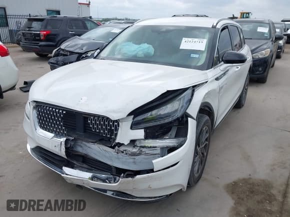 ✅ 2020 Lincoln Corsair Standard • VIN: 5LMCJ1C9XLUL23875 • Лот: 42124719. Опубликован ранее на IAAI с пробегом 47 820 миль. Бесплатный доступ к архиву аукционных продаж из США и подробный отчёт об истории автомобиля на DreamBid. Изображение 2.