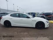 ✅ 2021 Maserati Ghibli S GranSport • VIN: ZAM57YSSXM1362055 • Lot: 41380671. Wystawiony na IAAI z przebiegiem 38 113 mil. Bezpłatny archiwum sprzedaży aukcyjnych z USA i szczegółowy raport historii pojazdu na DreamBid. Zdjęcie 13.