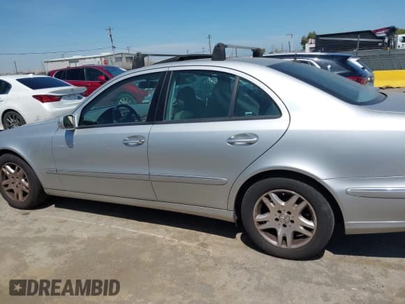 ✅ 2004 Mercedes-Benz E 320 • VIN: WDBUF65J34A560646 • Лот: 42560606. Опубликован ранее на IAAI с пробегом 161 694 миль. Бесплатный доступ к архиву аукционных продаж из США и подробный отчёт об истории автомобиля на DreamBid. Изображение 14.