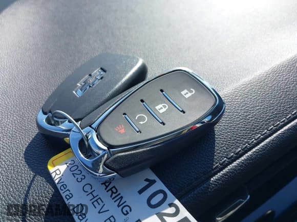 ✅ 2023 Chevrolet Bolt EV 2LT • VIN: 1G1FX6S03P4115015 • Lot: 41544105. Wystawiony na IAAI z przebiegiem 22 964 mil. Bezpłatny archiwum sprzedaży aukcyjnych z USA i szczegółowy raport historii pojazdu na DreamBid. Zdjęcie 11.