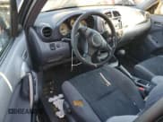 ✅ 2002 Toyota RAV4 • VIN: JTEHH20V126050033 • Lot: 85941075. Wystawiony na Copart z przebiegiem 210 888 mil. Bezpłatny archiwum sprzedaży aukcyjnych z USA i szczegółowy raport historii pojazdu na DreamBid. Zdjęcie 8.