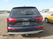 ✅ 2018 Audi Q7 • VIN: WA1LHBF71JD028058 • Lot: 42220729. Wystawiony na IAAI z przebiegiem 85 951 mil. Bezpłatny archiwum sprzedaży aukcyjnych z USA i szczegółowy raport historii pojazdu na DreamBid. Zdjęcie 16.