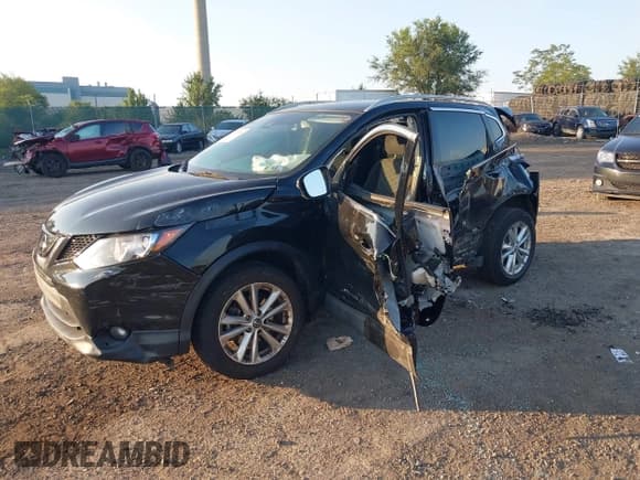 ✅ 2019 Nissan Rogue S • VIN: JN1BJ1CR7KW622944 • Lot: 42997356. Listed on IAAI with 69,332 mi. Free auction sales archive from the USA and detailed vehicle history report at DreamBid. Image 2.