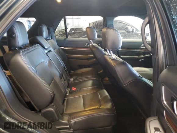 ✅ 2016 Ford Explorer Limited • VIN: 1FM5K8F89GGA42076 • Lot: 55038275. Wystawiony na Copart z przebiegiem 170 576 mil. Bezpłatny archiwum sprzedaży aukcyjnych z USA i szczegółowy raport historii pojazdu na DreamBid. Zdjęcie 11.