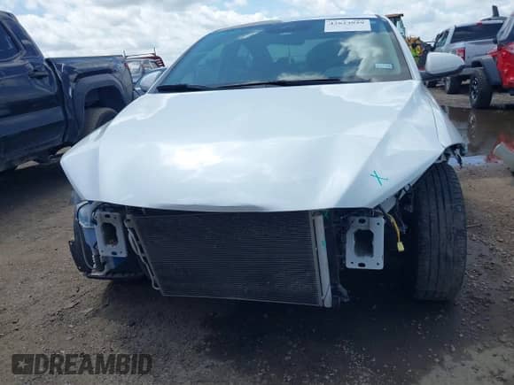 2018 Hyundai Elantra Limited с VIN 5NPD84LF1JH292943, выставлен на аукционе IAAI как лот 42623929 с пробегом 73 323 миль миль и . История ставок и продаж доступна на DreamBid. Изображение 6.