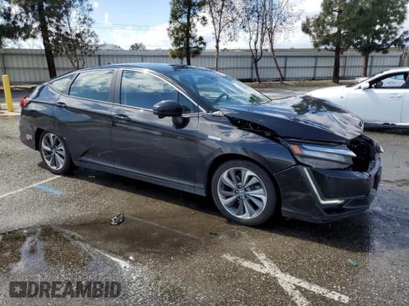 ✅ 2018 Honda Clarity Touring • VIN: JHMZC5F36JC006932 • Лот: 46581553. Опубликован ранее на Copart с пробегом 119 529 миль. Бесплатный доступ к архиву аукционных продаж из США и подробный отчёт об истории автомобиля на DreamBid. Изображение 4.