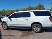 ✅ 2022 Chevrolet Suburban LT • VIN: 1GNSKCKDXNR247122 • Lot: 41837555. Listed on IAAI with 77,954 mi. Free auction sales archive from the USA and detailed vehicle history report at DreamBid. Image 14.