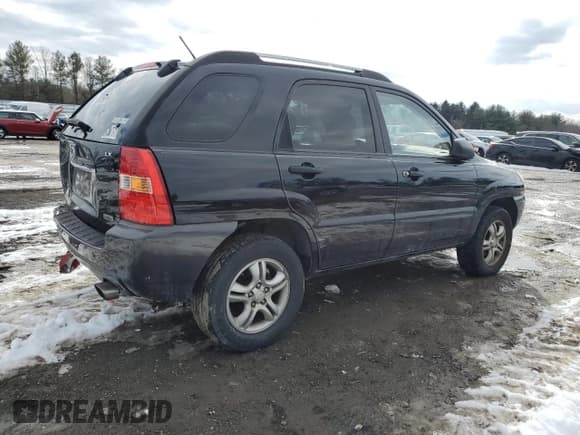 ✅ 2008 Kia Sportage LX • VIN: KNDJF723487495213 • Lot: 88321525. Wystawiony na Copart z przebiegiem 149 774 mil. Bezpłatny archiwum sprzedaży aukcyjnych z USA i szczegółowy raport historii pojazdu na DreamBid. Zdjęcie 3.