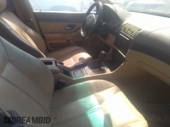 ✅ 2000 BMW 5 Series 528i • VIN: WBADM6347YGU09362 • Lot: 31257286. Listed on IAAI with Not provided. Free auction sales archive from the USA and detailed vehicle history report at DreamBid. Image 5.