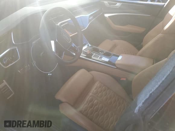 ✅ 2021 Audi RS 7 • VIN: WUAPCBF29MN906928 • Лот: 88170785. Опубликован ранее на Copart с пробегом 22 210 миль. Бесплатный доступ к архиву аукционных продаж из США и подробный отчёт об истории автомобиля на DreamBid. Изображение 7.