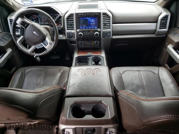 ✅ 2017 Ford F-350 Platinum • VIN: 1FT7W3BT9HEB62861 • Lot: 59444654. Wystawiony na Copart z przebiegiem 301 779 mil. Bezpłatny archiwum sprzedaży aukcyjnych z USA i szczegółowy raport historii pojazdu na DreamBid. Zdjęcie 8.