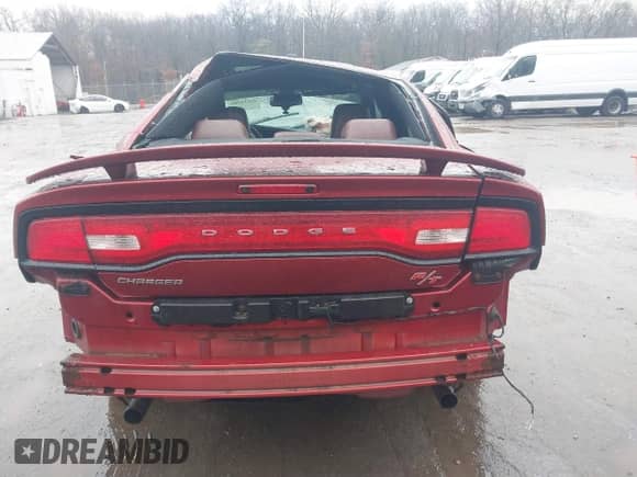 ✅ 2014 Dodge Charger RT • VIN: 2C3CDXCT4EH219244 • Lot: 41519286. Wystawiony na IAAI z przebiegiem 111 385 mil. Bezpłatny archiwum sprzedaży aukcyjnych z USA i szczegółowy raport historii pojazdu na DreamBid. Zdjęcie 17.