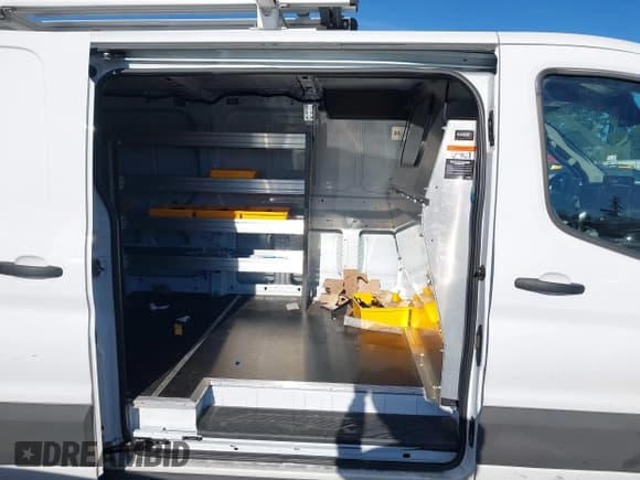 ✅ 2024 Ford Transit Cargo • VIN: 1FTBR2Y81RKB83236 • Лот: 43495436. Опубликован ранее на IAAI с пробегом 36 768 миль. Бесплатный доступ к архиву аукционных продаж из США и подробный отчёт об истории автомобиля на DreamBid. Изображение 8.