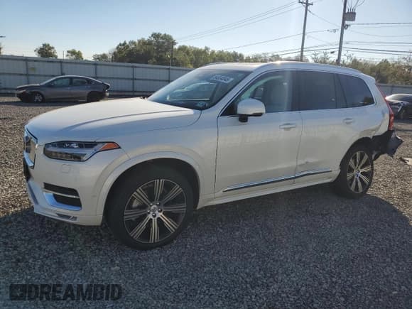 ✅ 2024 Volvo XC90 Ultimate Bright Theme • VIN: YV4062PF7R1170736 • Lot: 84834045. Wystawiony na Copart z przebiegiem 11 946 mil. Bezpłatny archiwum sprzedaży aukcyjnych z USA i szczegółowy raport historii pojazdu na DreamBid. Zdjęcie 1.