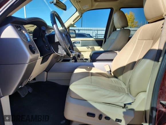 ✅ 2017 Ford Expedition Max XLT • VIN: 1FMJK1JT7HEA39983 • Lot: 90402745. Listed on Copart with 199,718 mi. Free auction sales archive from the USA and detailed vehicle history report at DreamBid. Image 7.