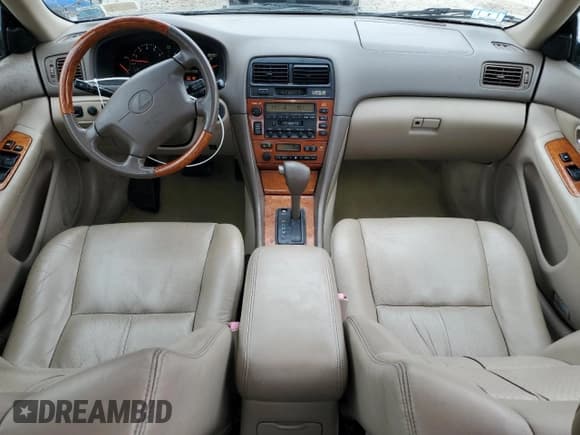 ✅ 2001 Lexus ES 300 • VIN: JT8BF28G610311565 • Lot: 89722005. Wystawiony na Copart z przebiegiem 90 856 mil. Bezpłatny archiwum sprzedaży aukcyjnych z USA i szczegółowy raport historii pojazdu na DreamBid. Zdjęcie 8.