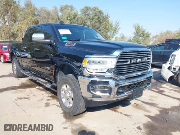 ✅ 2019 Ram 2500 Laramie • VIN: 3C6UR5NL3KG726626 • Lot: 43475214. Wystawiony na IAAI z przebiegiem 73 057 mil. Bezpłatny archiwum sprzedaży aukcyjnych z USA i szczegółowy raport historii pojazdu na DreamBid. Zdjęcie 1.