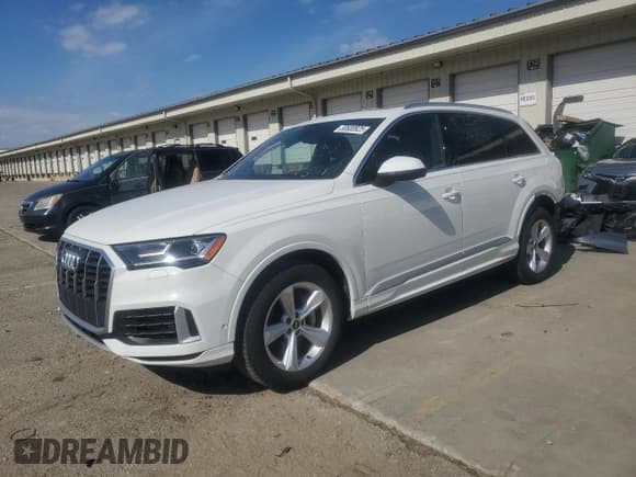 ✅ 2021 Audi Q7 Premium • VIN: WA1AXAF71MD015299 • Лот: 50600925. Опубликован ранее на Copart с пробегом 84 516 миль. Бесплатный доступ к архиву аукционных продаж из США и подробный отчёт об истории автомобиля на DreamBid. Изображение 1.