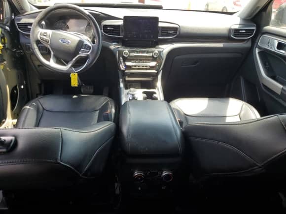 2023 Ford Explorer Limited with VIN 1FMSK7FH4PGA23383, listed as a Copart auction lot 63654425 with 55,858 mi miles and Salvage title. Bid and sale history available at DreamBid. Image 8.